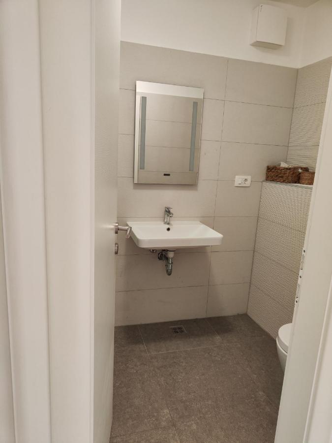 Lucy Apartment Split Eksteriør billede